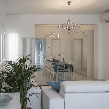 Apartment Artist's Bari